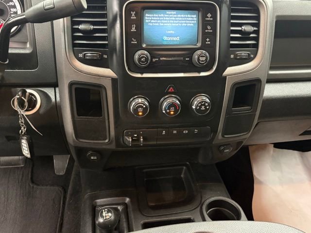 Used 2015 RAM 3500 Tradesman w/ Chrome Appearance Group image 18