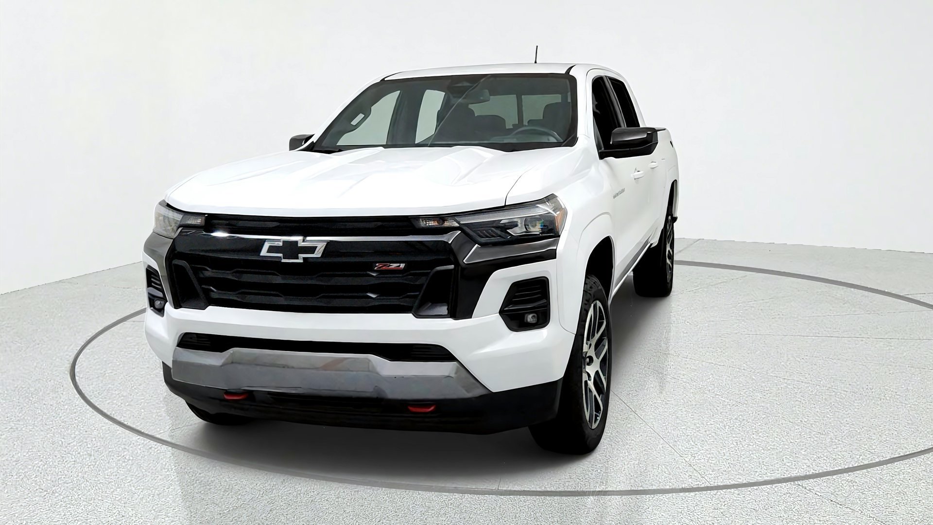 Used 2024 Chevrolet Colorado Z71 AWD/4WD image 8