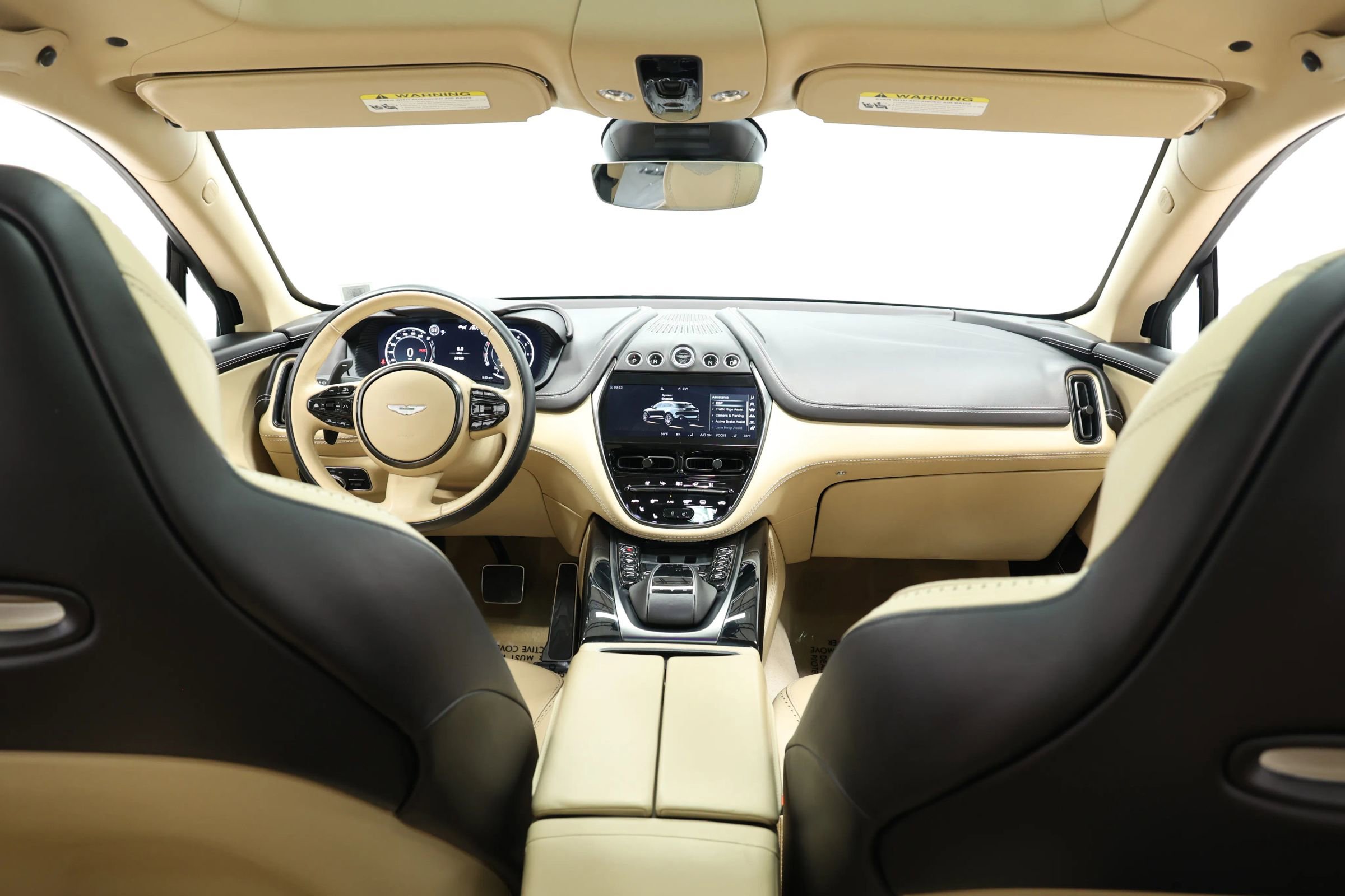 Used 2021 Aston Martin DBX image 30