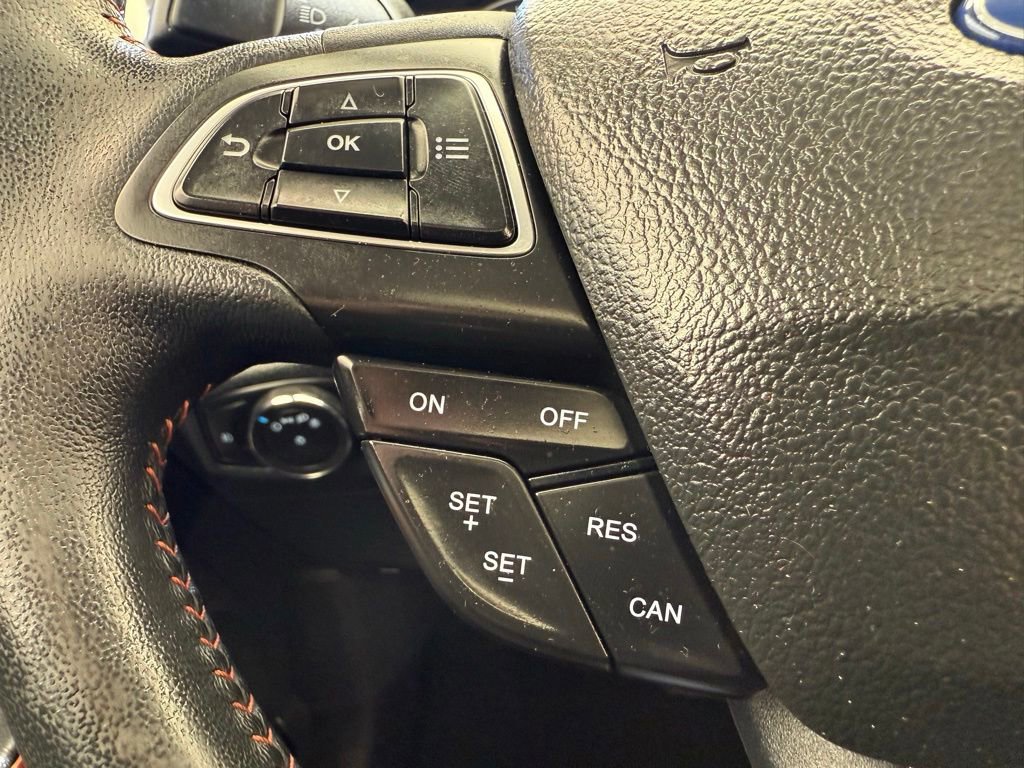 Used 2021 Ford EcoSport SE w/ SE Convenience Package FWD image 35