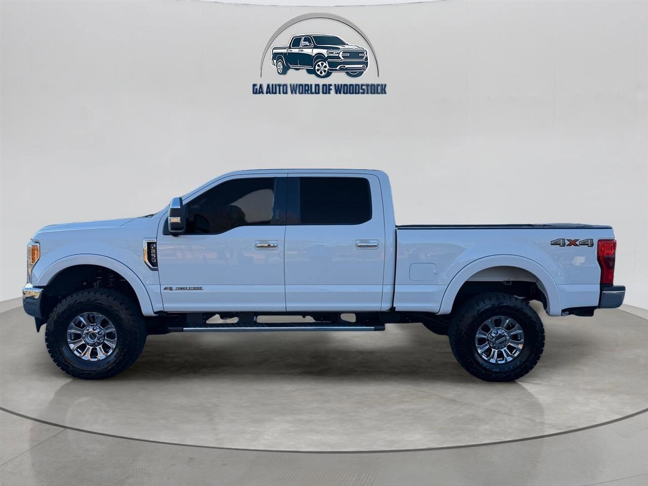 Used 2019 Ford F250 Lariat w/ Lariat Ultimate Package image 3