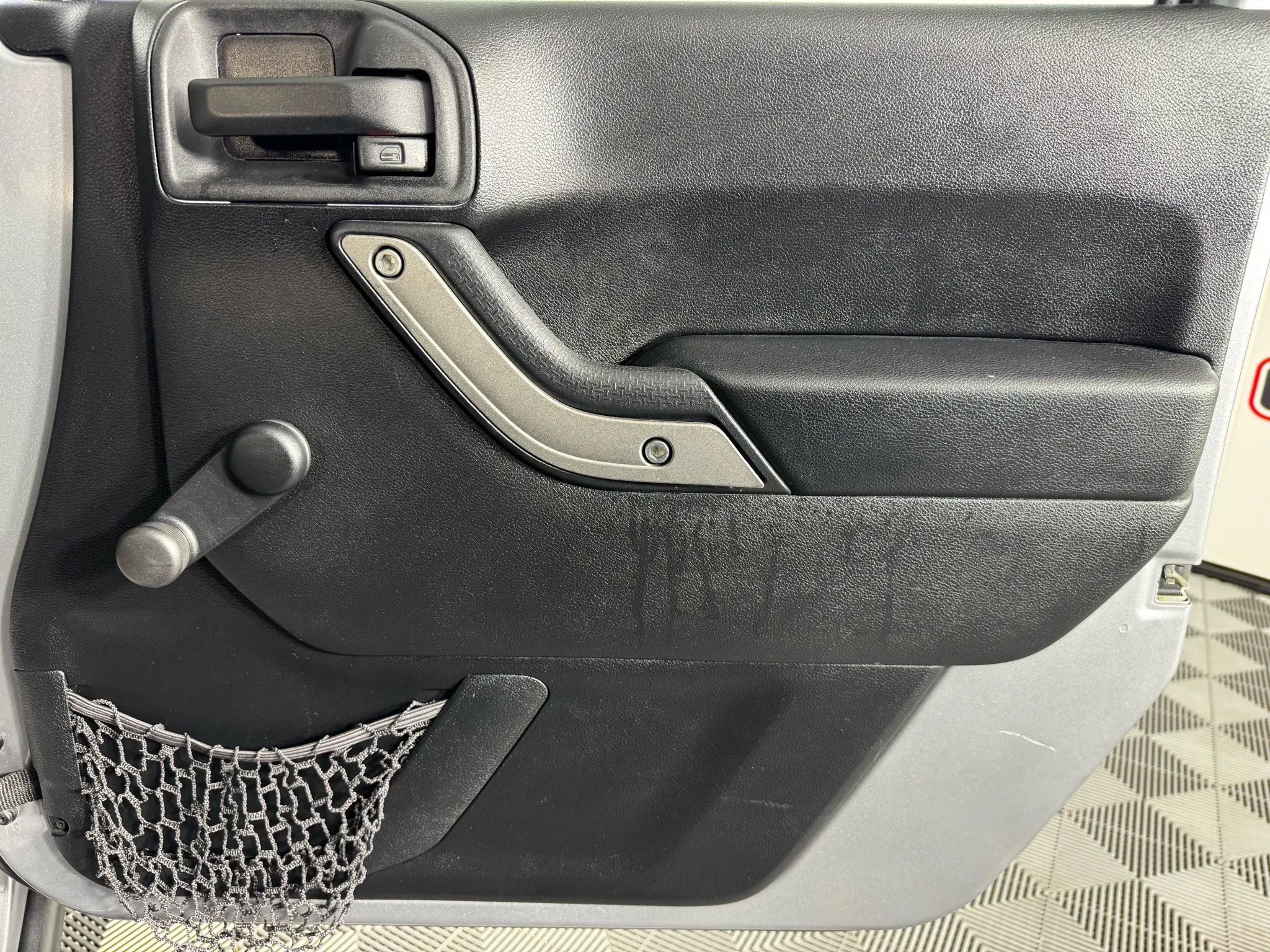 Used 2015 Jeep Wrangler Sport AWD/4WD image 31