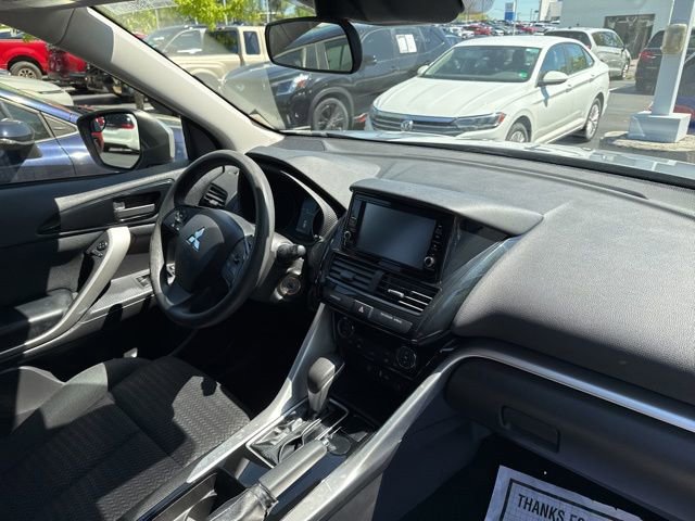 Used 2022 Mitsubishi Eclipse Cross ES image 6