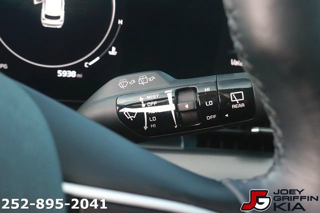 Certified 2025 Kia Sportage SX FWD image 28