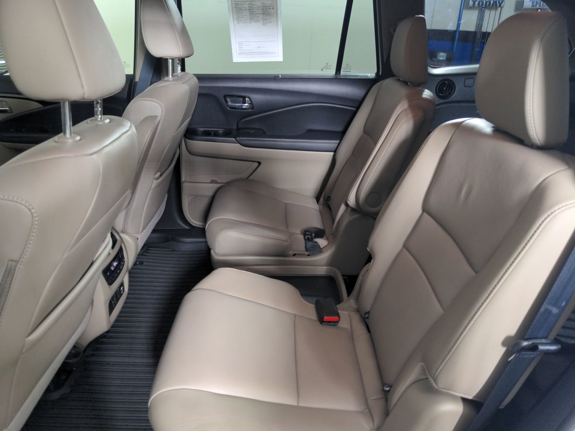 Used 2020 Honda Pilot Touring image 50