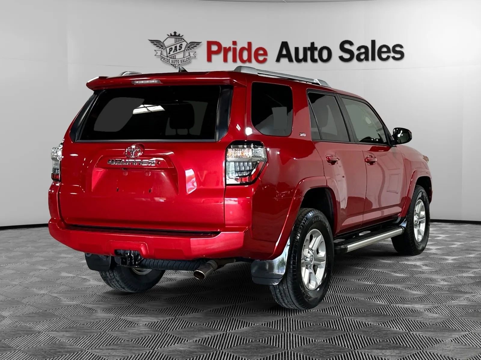 Used 2016 Toyota 4Runner SR5 AWD/4WD image 5