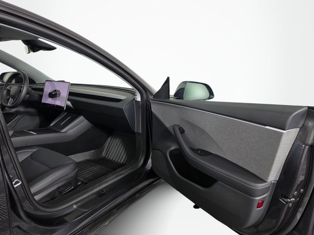 Used 2025 Tesla Model 3 Long Range RWD image 36