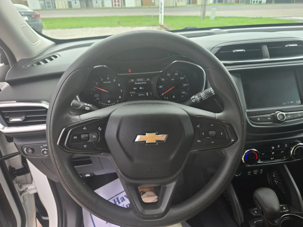 Used 2022 Chevrolet TrailBlazer LT FWD image 10