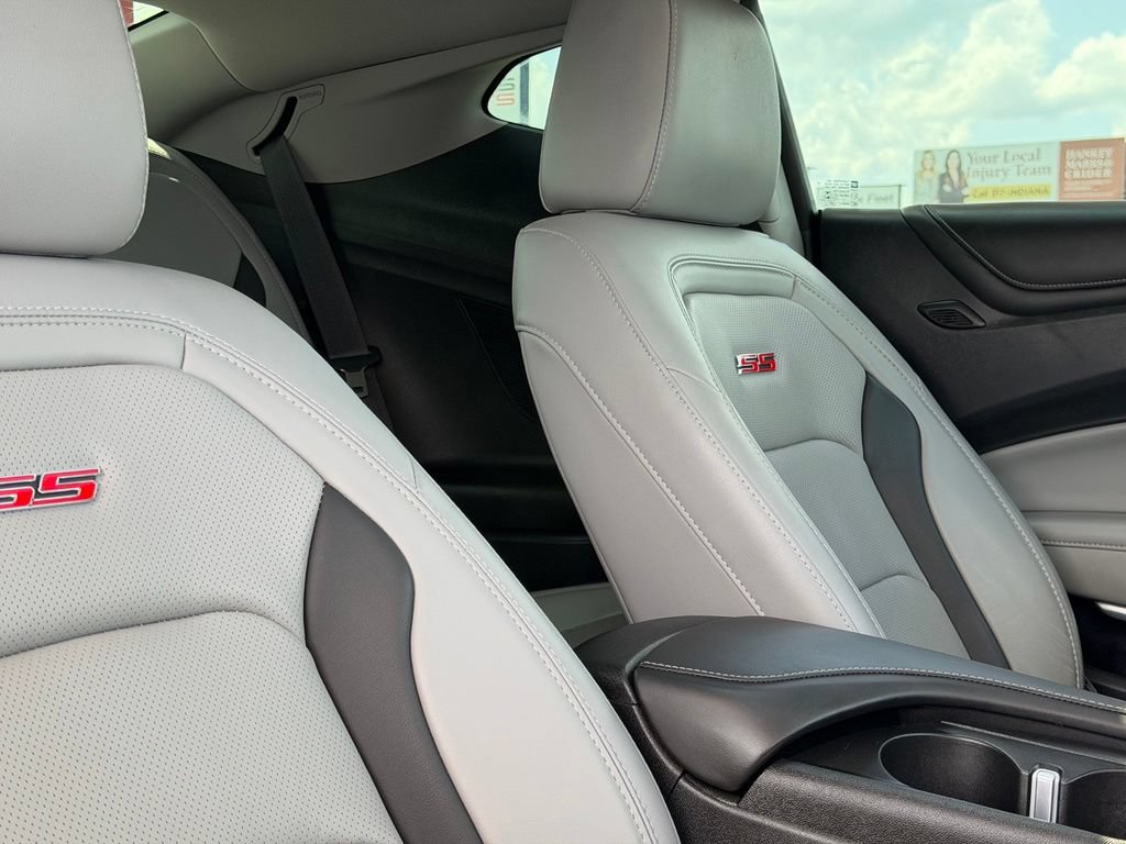 Used 2018 Chevrolet Camaro SS w/ LPO, Ground Effects Package RWD image 54