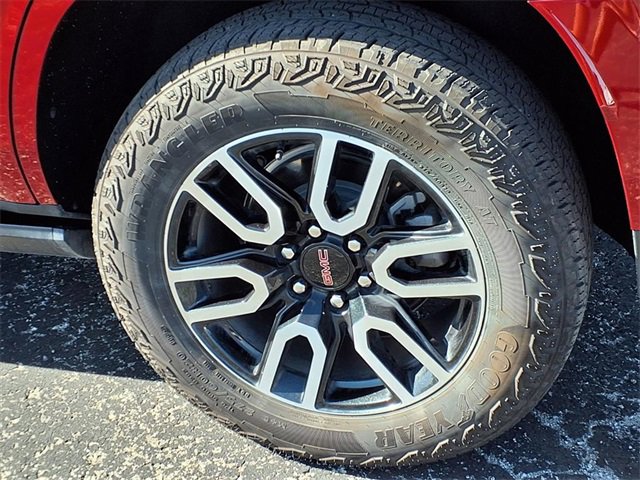 Used 2024 GMC Yukon AT4 w/ AT4 Premium Package image 84