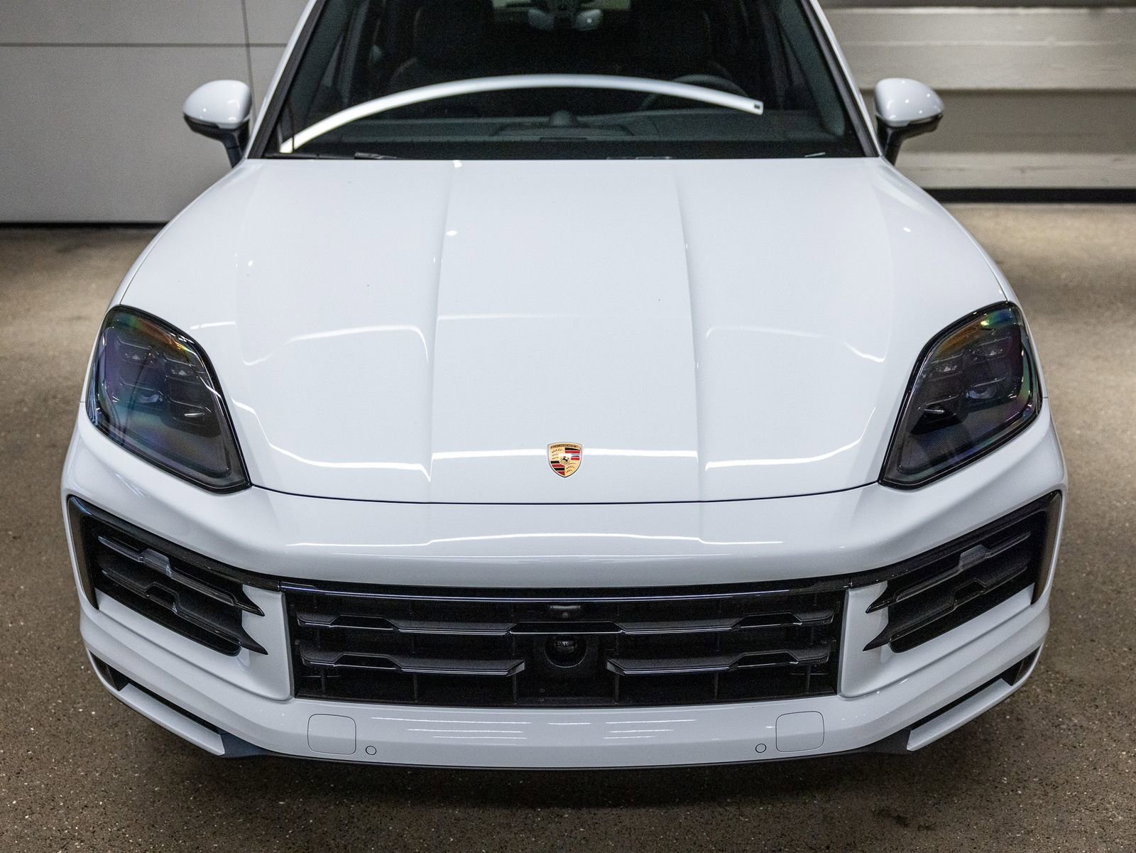 Certified 2025 Porsche Cayenne image 12
