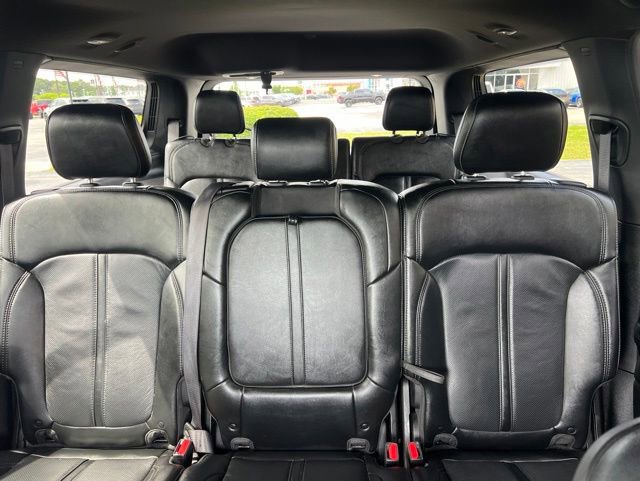 Used 2024 Jeep Wagoneer Series II w/ Flexible Seating Group RWD image 18