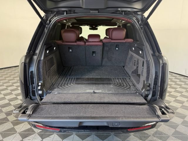 Used 2025 Land Rover Range Rover Autobiography AWD/4WD image 17
