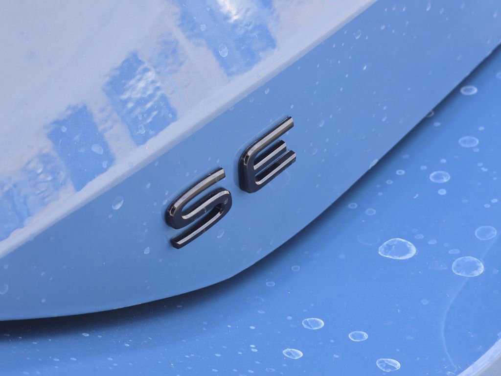 New 2026 Volkswagen Tiguan SE R-Line image 9