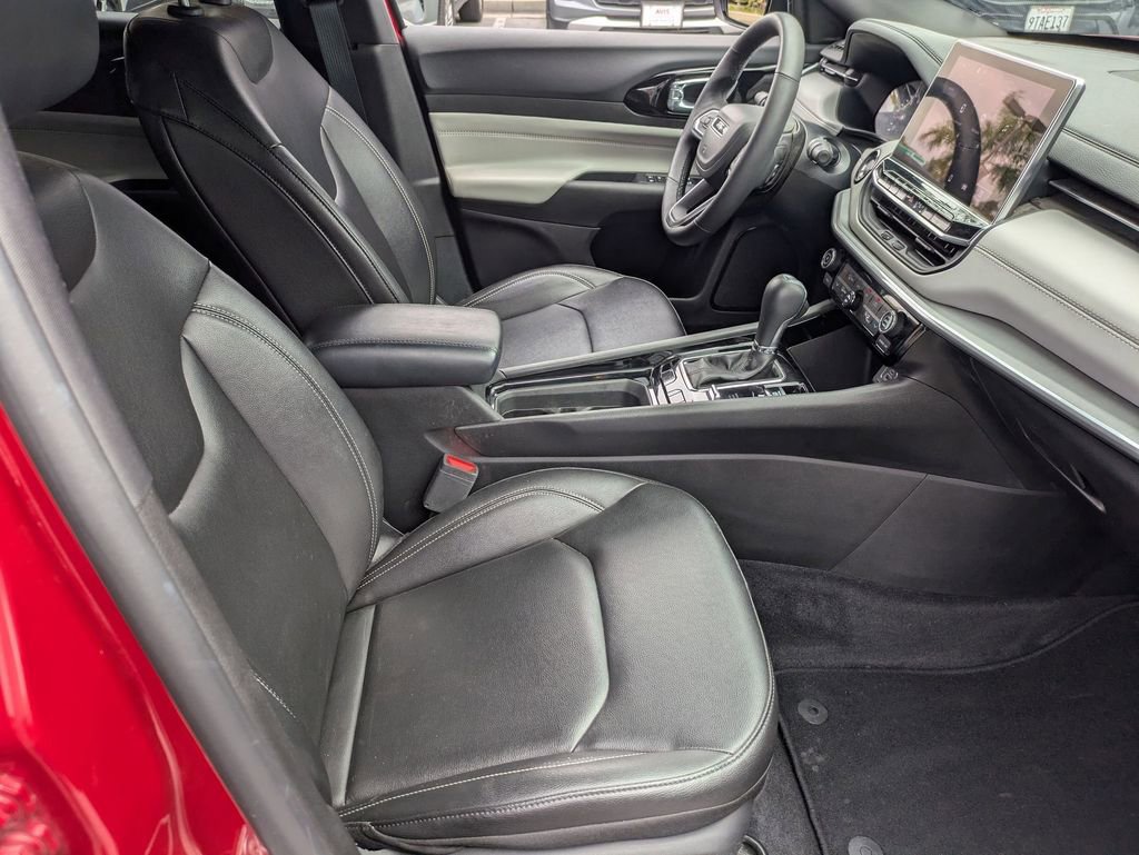 Used 2025 Jeep Compass Limited AWD/4WD image 30