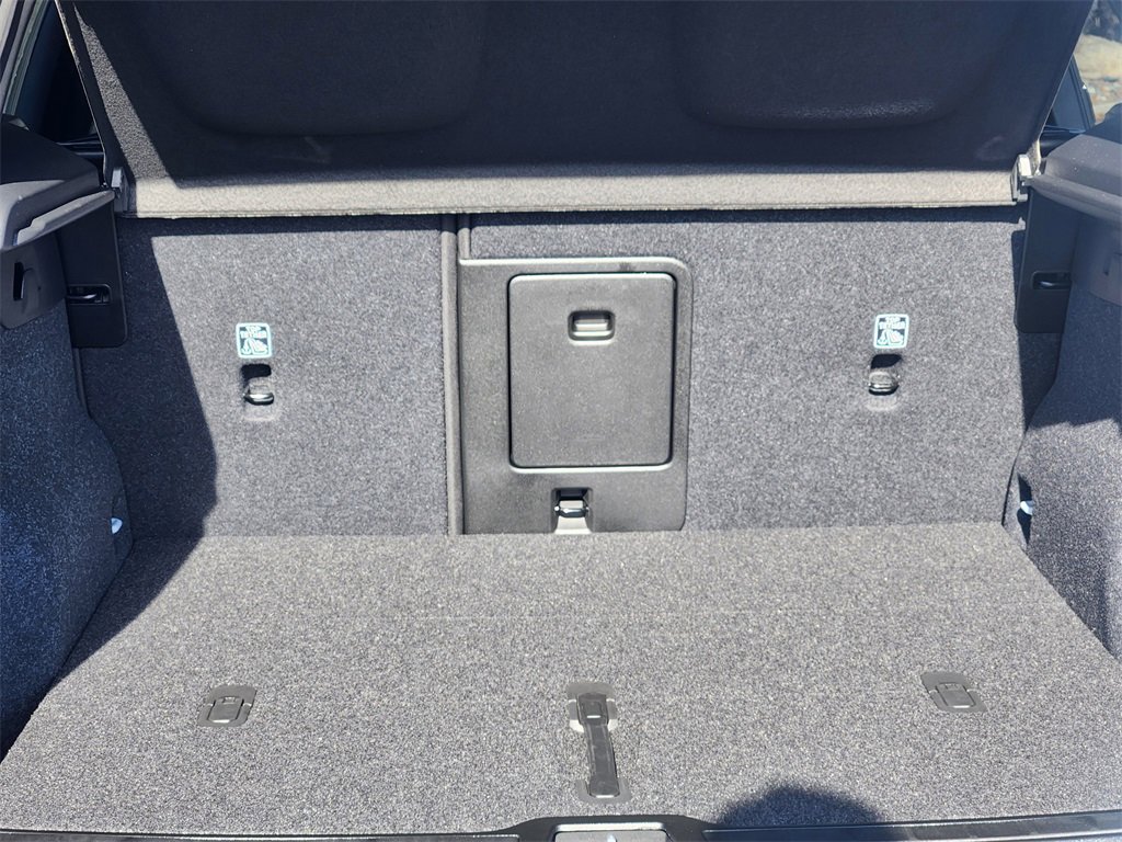 New 2026 Volvo XC40 B5 Ultra w/ Climate Package image 29