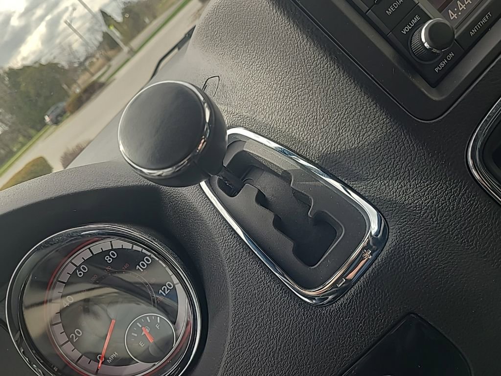 Used 2019 Dodge Grand Caravan SXT FWD image 26
