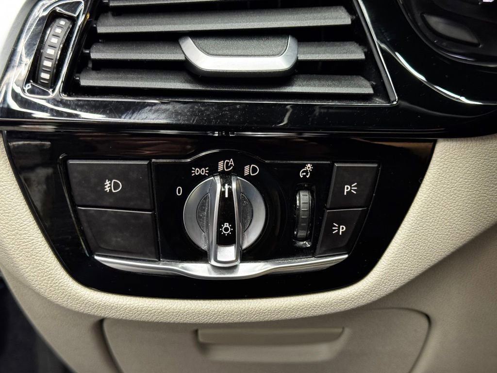 Used 2017 BMW 540i image 31