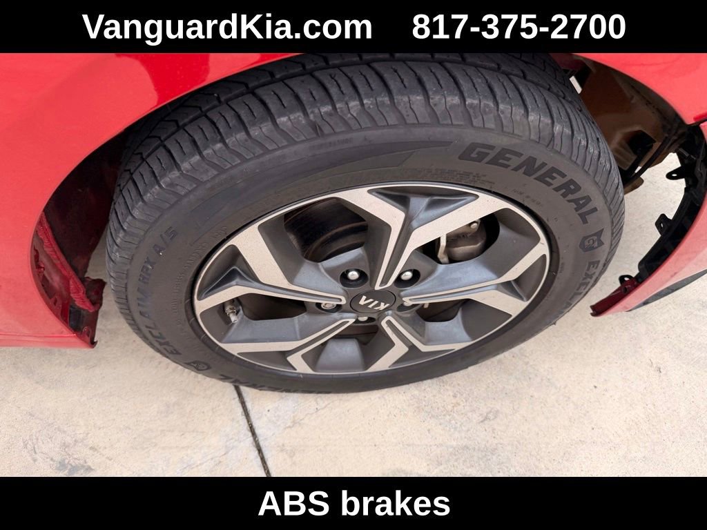 Used 2020 Kia Forte LXS image 11