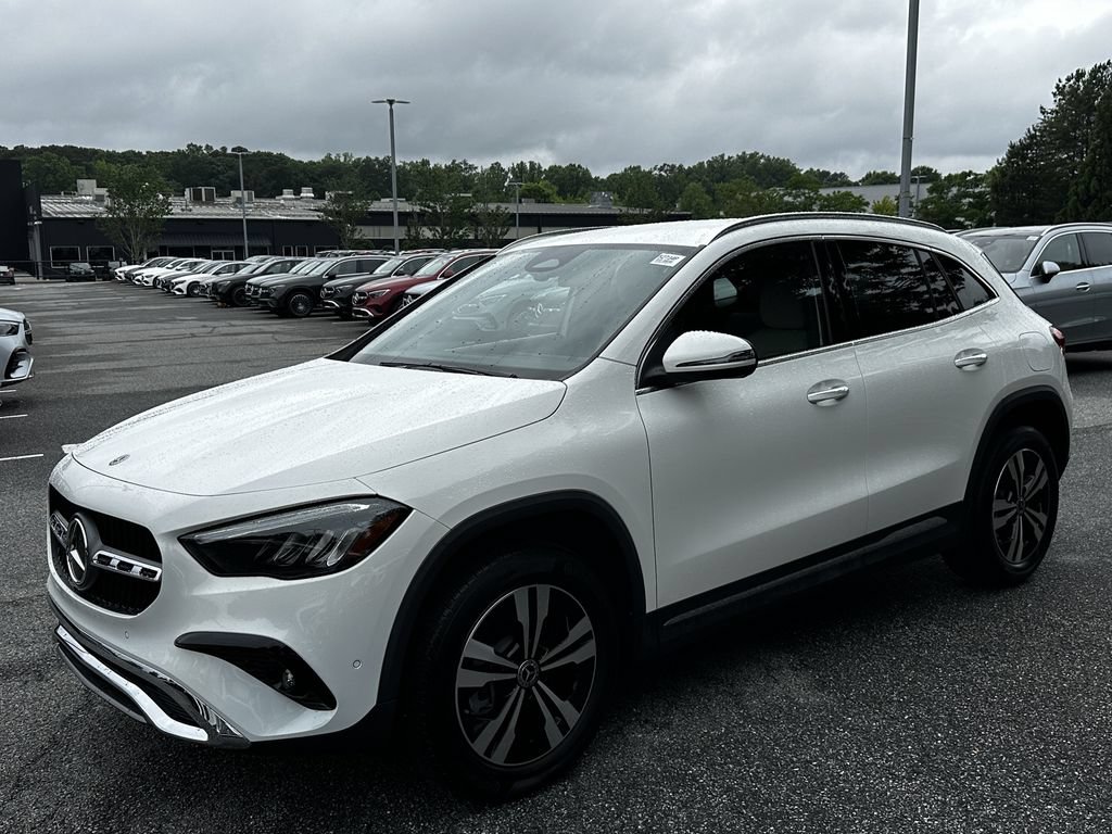 Certified 2025 Mercedes-Benz GLA 250 4MATIC image 4