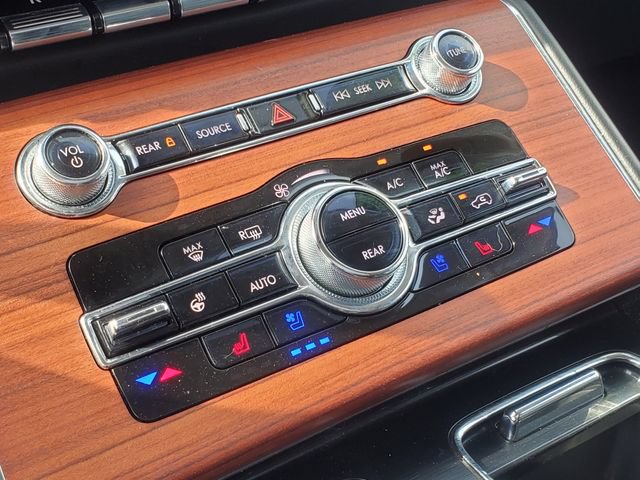 Certified 2024 Lincoln Aviator Reserve w/ Equipment Group 201A AWD/4WD image 21