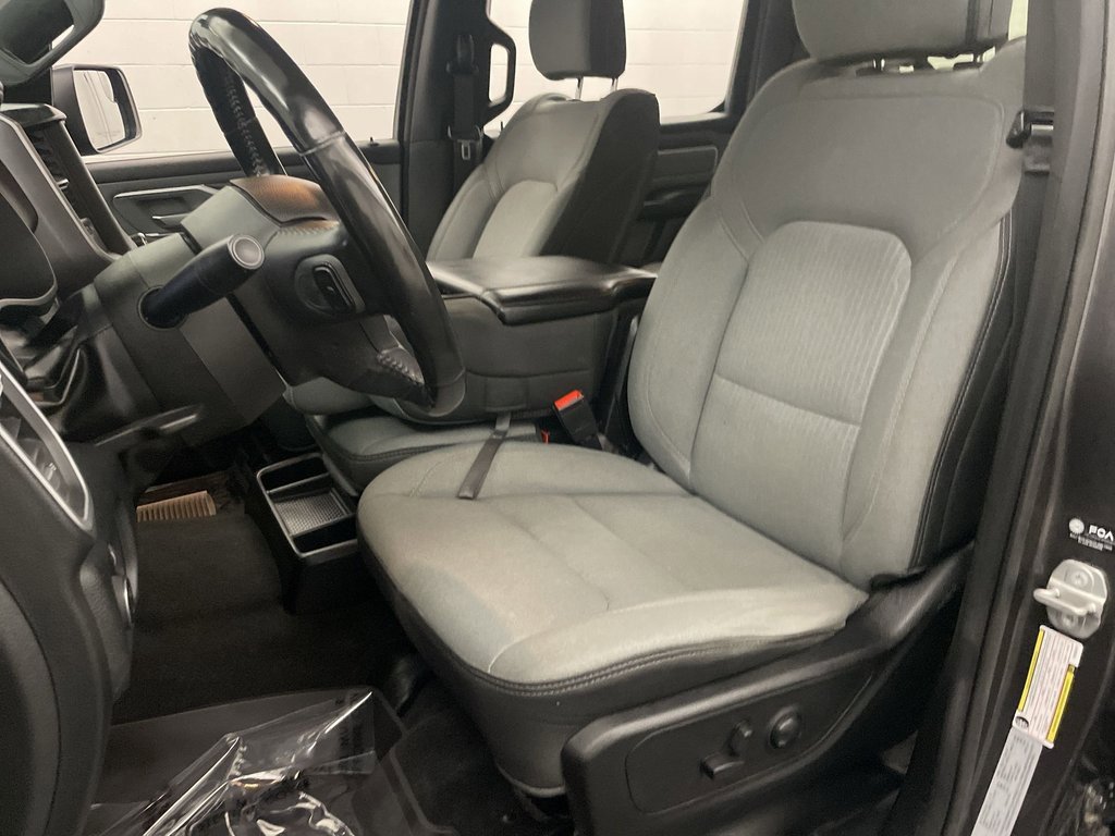 Used 2022 RAM 1500 Big Horn image 12
