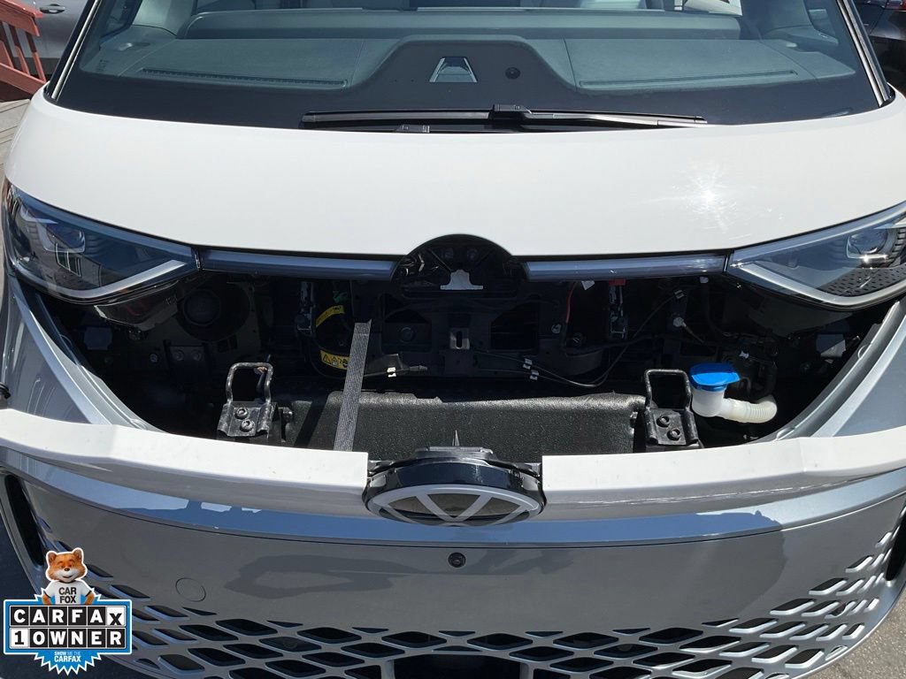 Used 2025 Volkswagen ID. Buzz 1st Edition AWD/4WD image 12