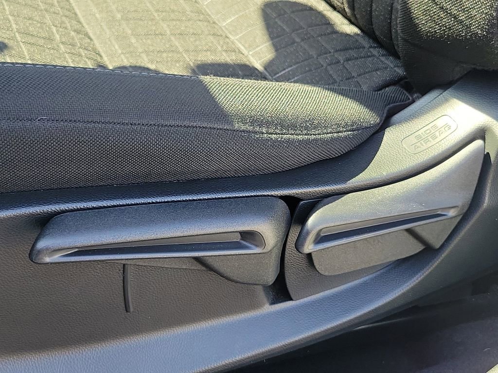 Certified 2023 Honda HR-V LX image 21