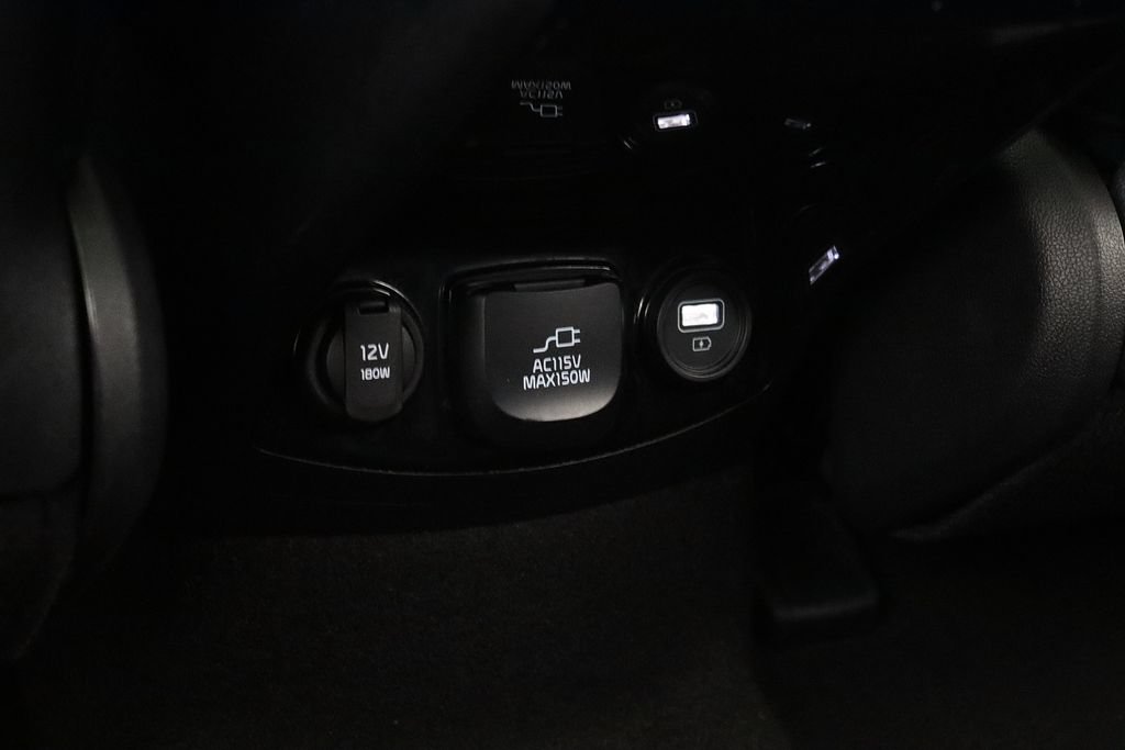 Used 2023 Kia Sorento SX Prestige AWD/4WD image 12