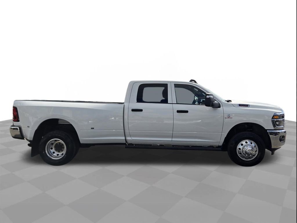 Used 2025 RAM 3500 Tradesman AWD/4WD image 7