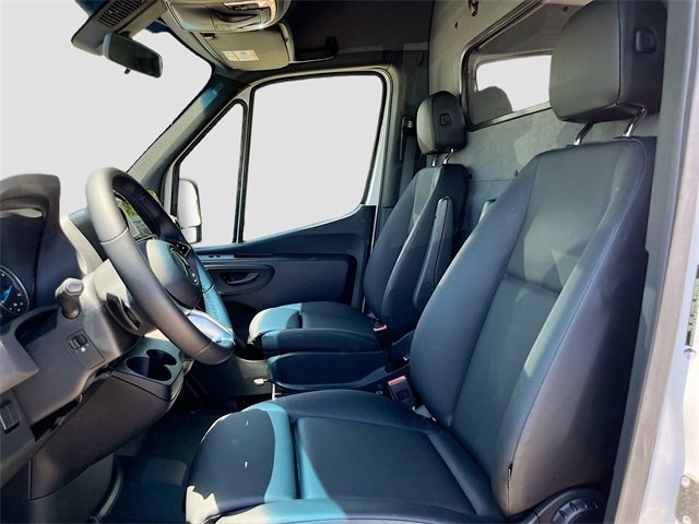 New 2024 Mercedes-Benz eSprinter 170 Cargo image 11