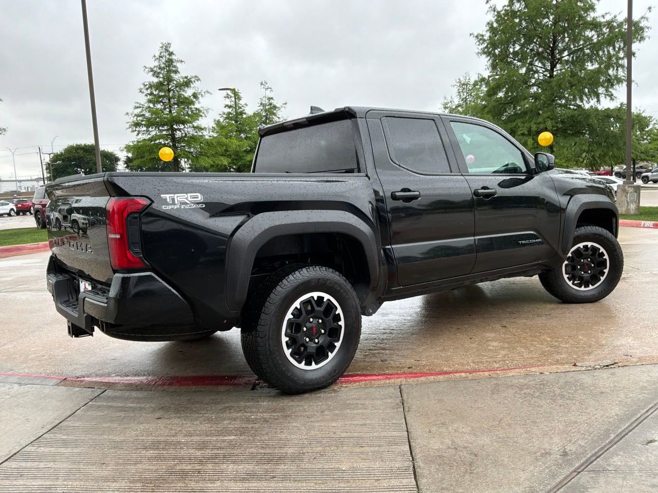 Used 2025 Toyota Tacoma TRD Off-Road AWD/4WD image 6