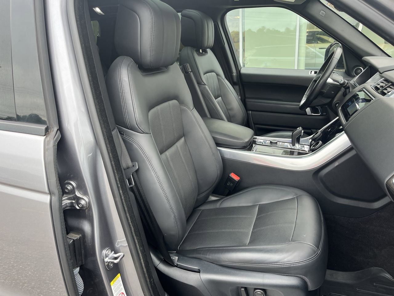 Used 2020 Land Rover Range Rover Sport HSE AWD/4WD image 36