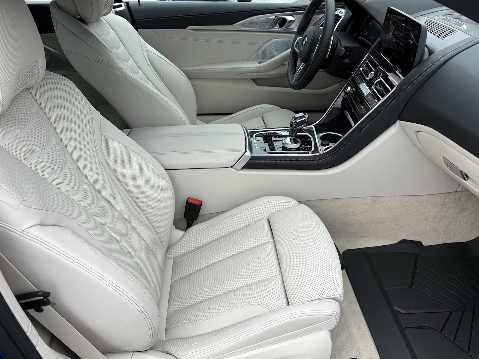 New 2026 BMW M850i xDrive Convertible image 24