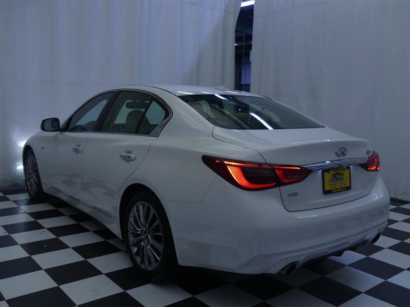 Used 2019 INFINITI Q50 Luxe w/ Essential Package (3.0T Luxe) AWD/4WD image 5