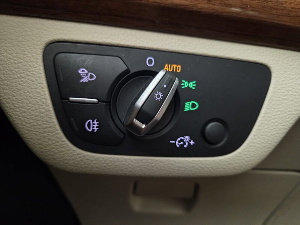 Used 2021 Audi Q5 Premium w/ Convenience Package image 20