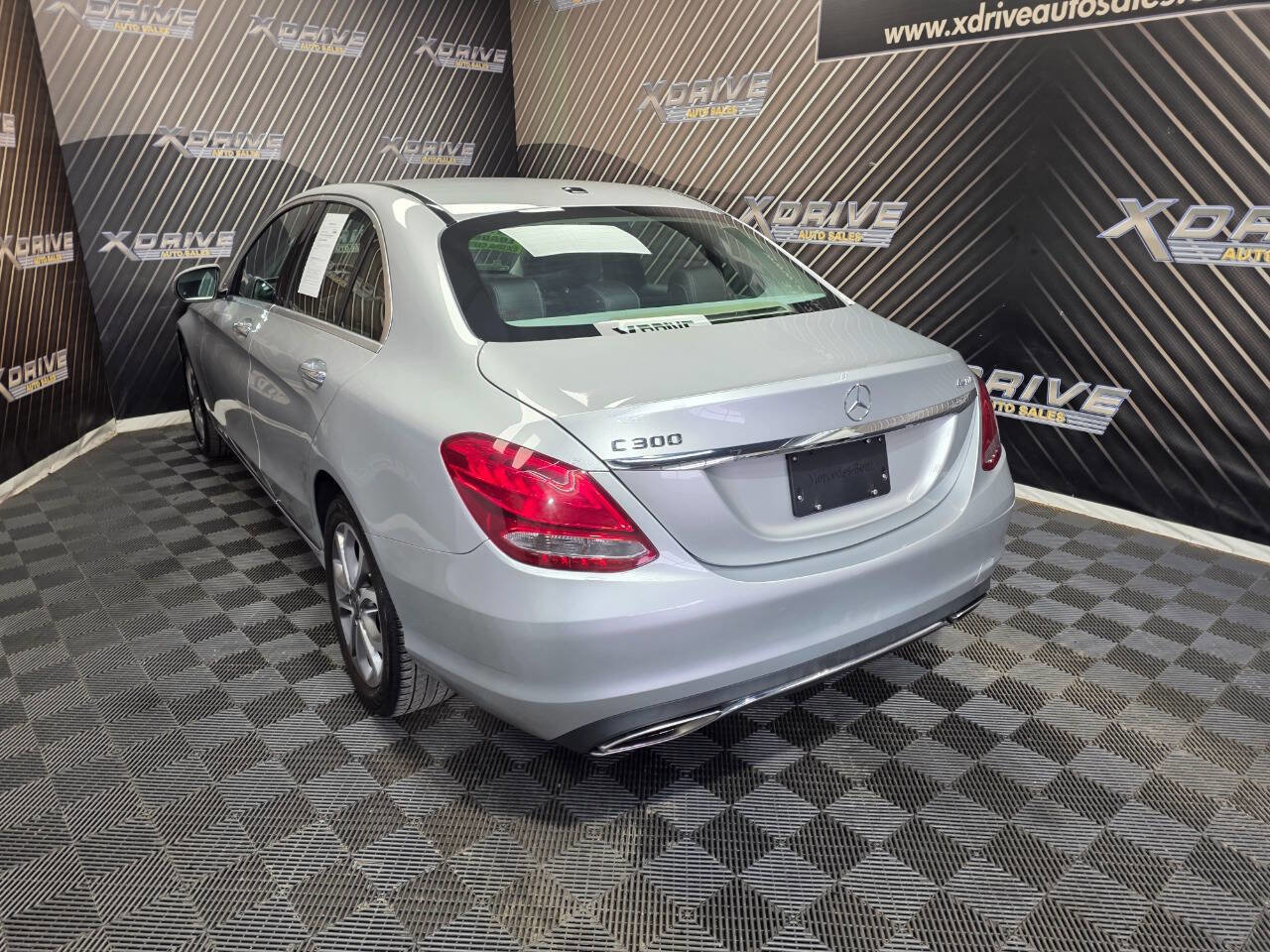 Used 2018 Mercedes-Benz C 300 4MATIC Sedan image 9