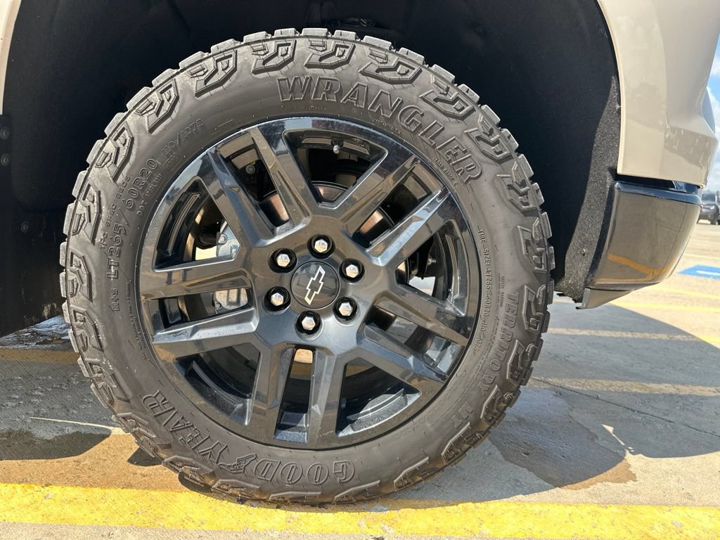 Used 2026 Chevrolet Silverado 1500 Custom Trail Boss w/ LPO, Dark Essentials Package AWD/4WD image 37