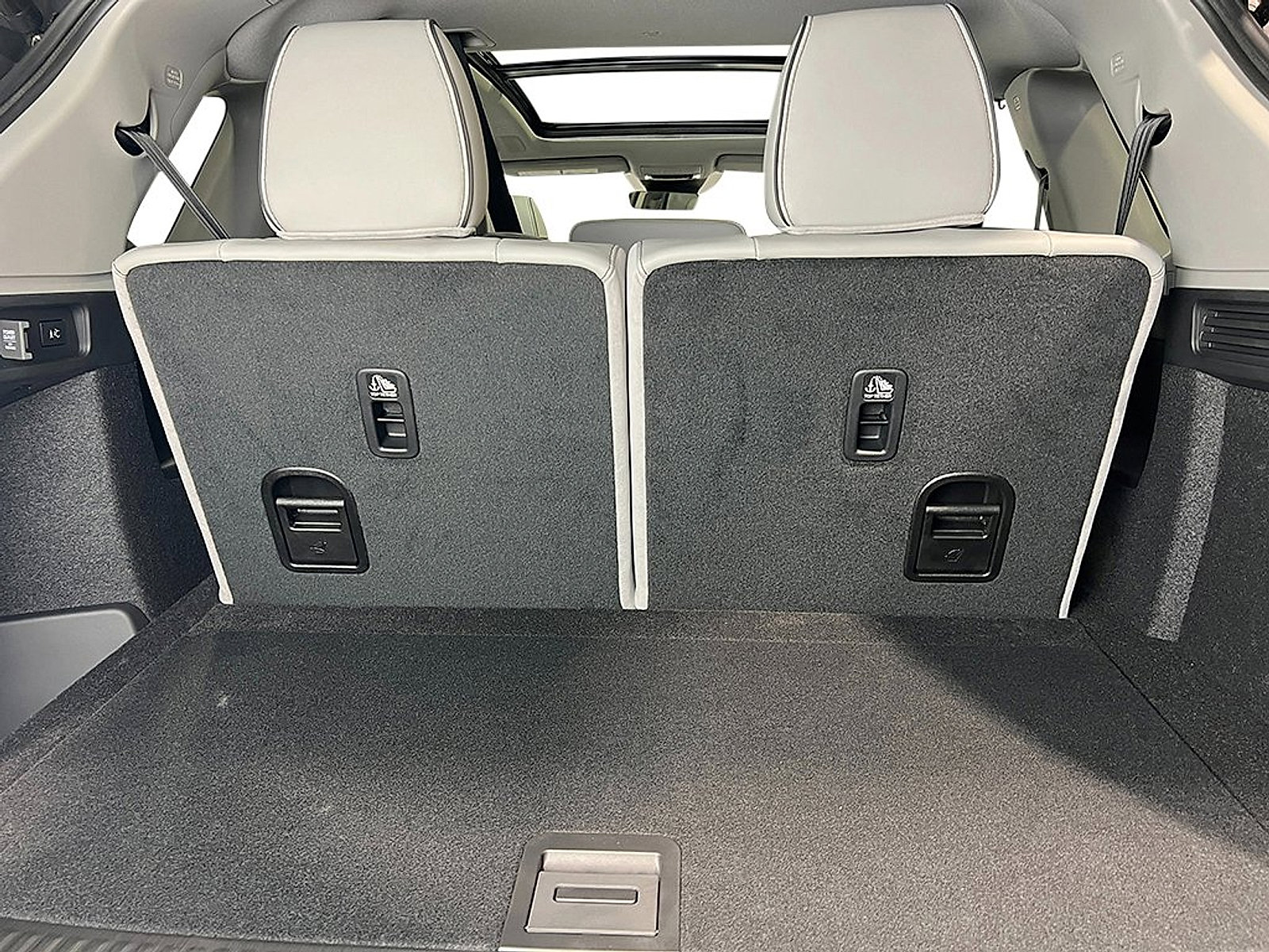 New 2026 Acura MDX SH-AWD w/ Advance Package image 30