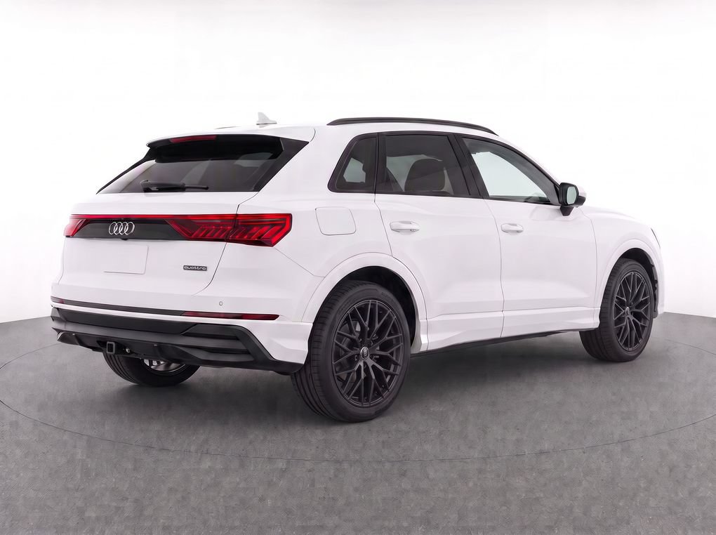 Used 2022 Audi Q8 Premium AWD/4WD image 6