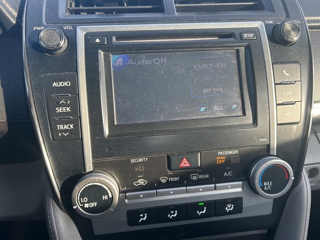 Used 2013 Toyota Camry LE image 17