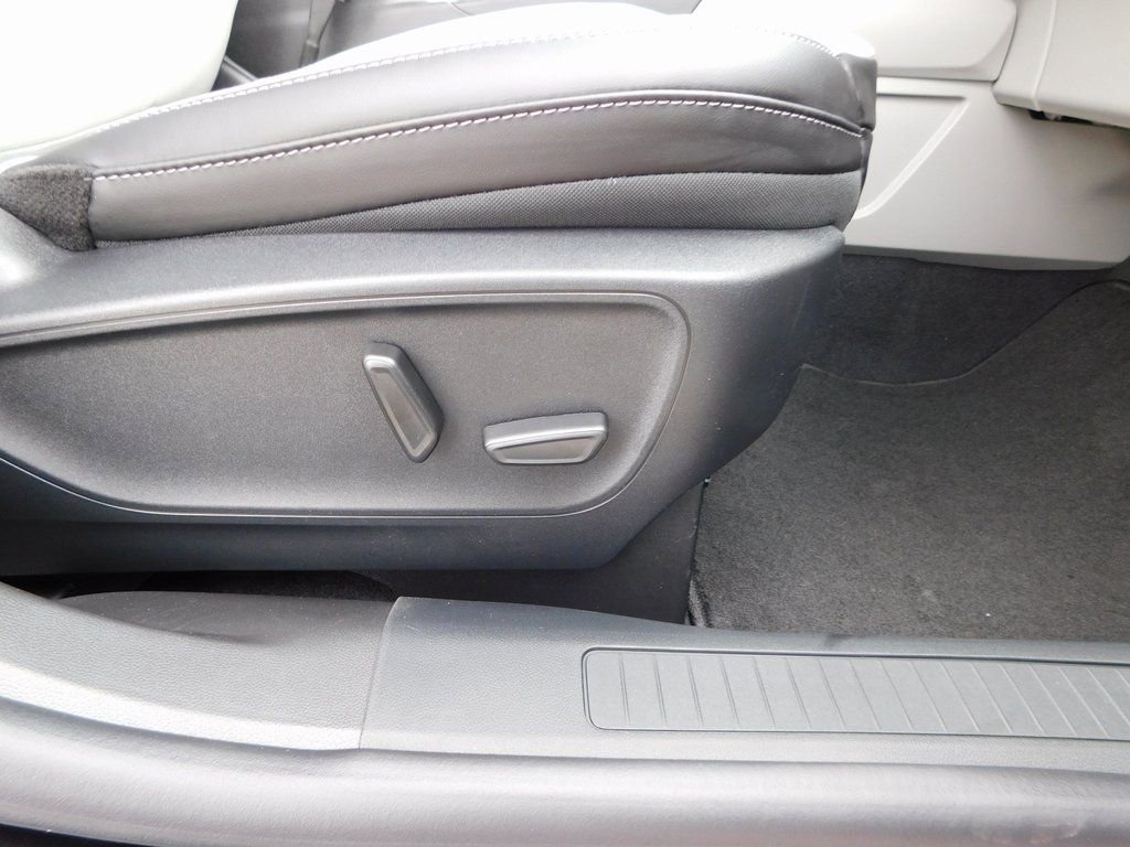 New 2026 Ford Escape Platinum image 18