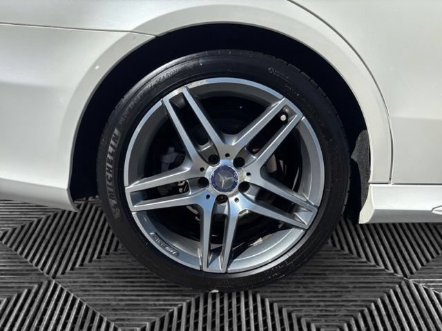 Used 2016 Mercedes-Benz E 350 4MATIC Sedan image 31