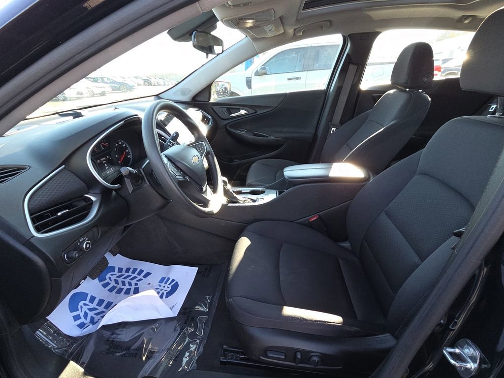 Used 2024 Chevrolet Malibu LT image 15