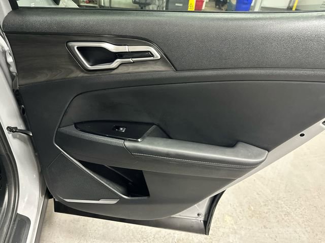 Used 2025 Kia Sportage X-Line w/ Premium Package image 21