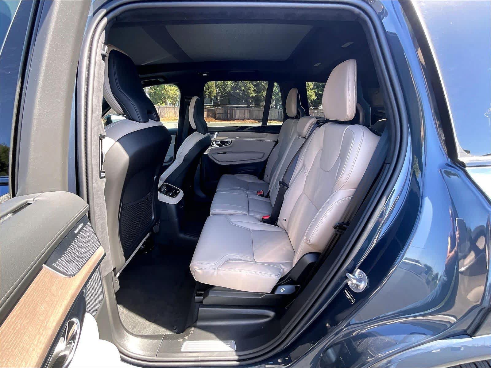New 2027 Volvo XC90 T8 Ultra AWD/4WD image 12