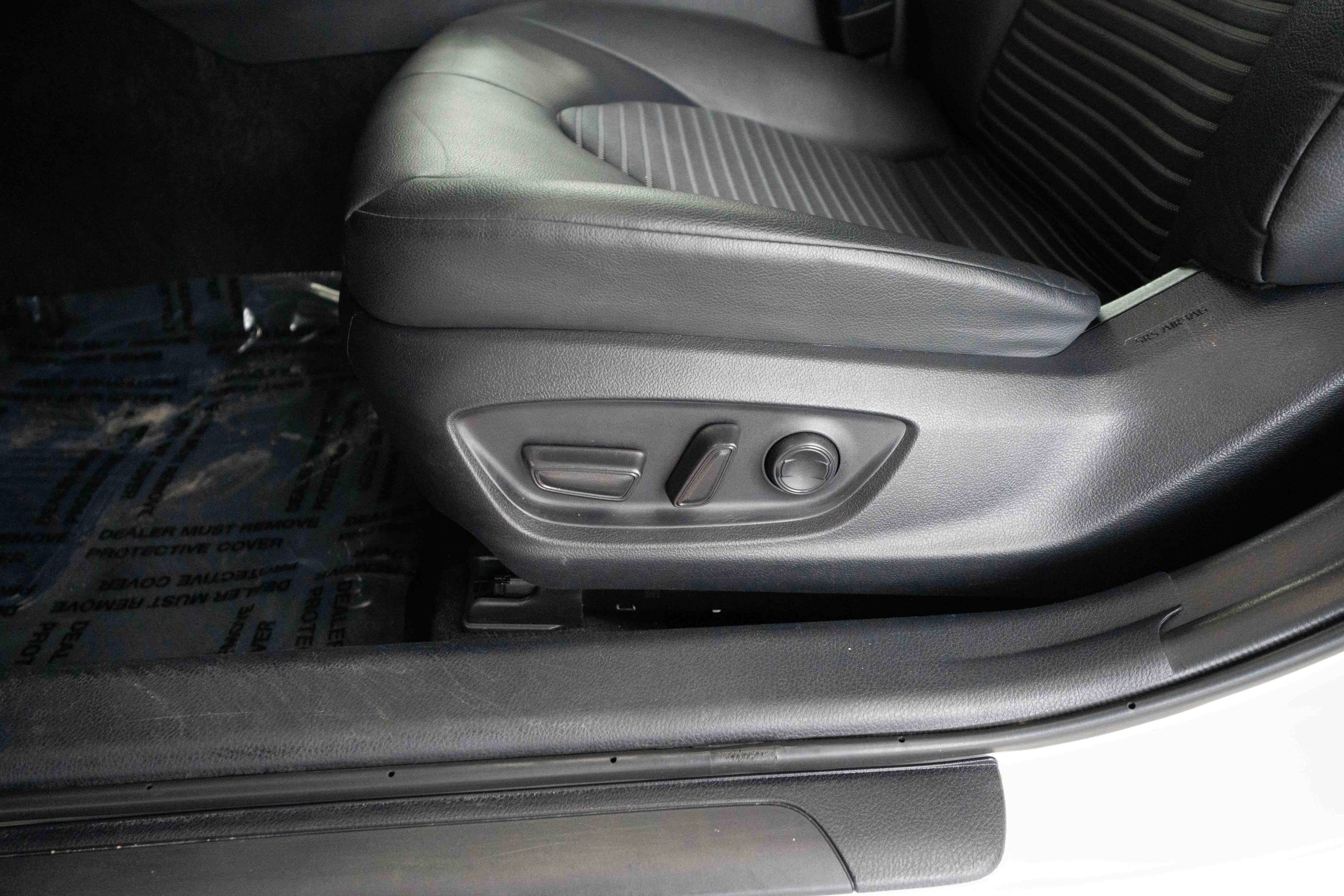 Used 2024 Toyota Camry SE image 12