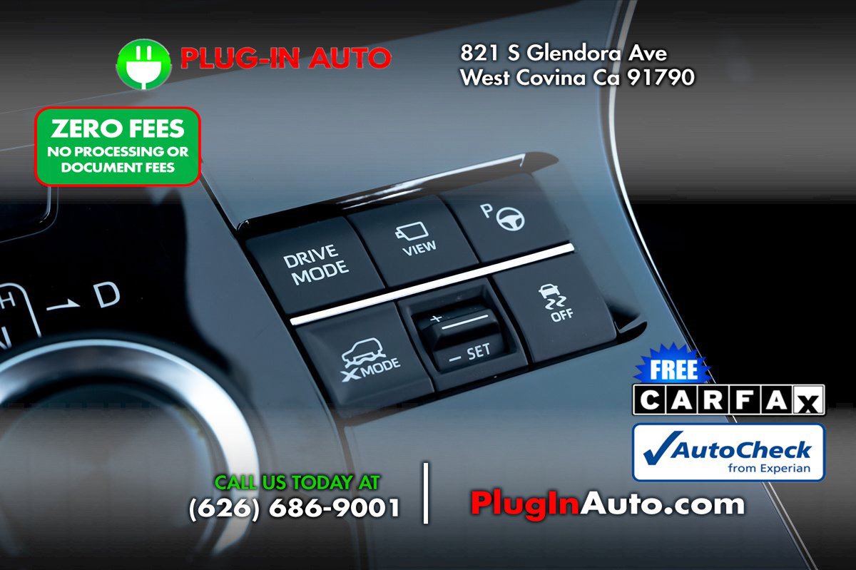 Used 2023 Subaru Solterra AWD image 30