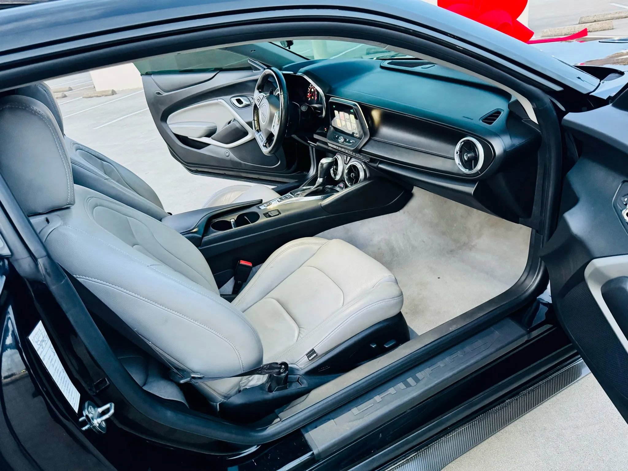 Used 2017 Chevrolet Camaro SS image 21