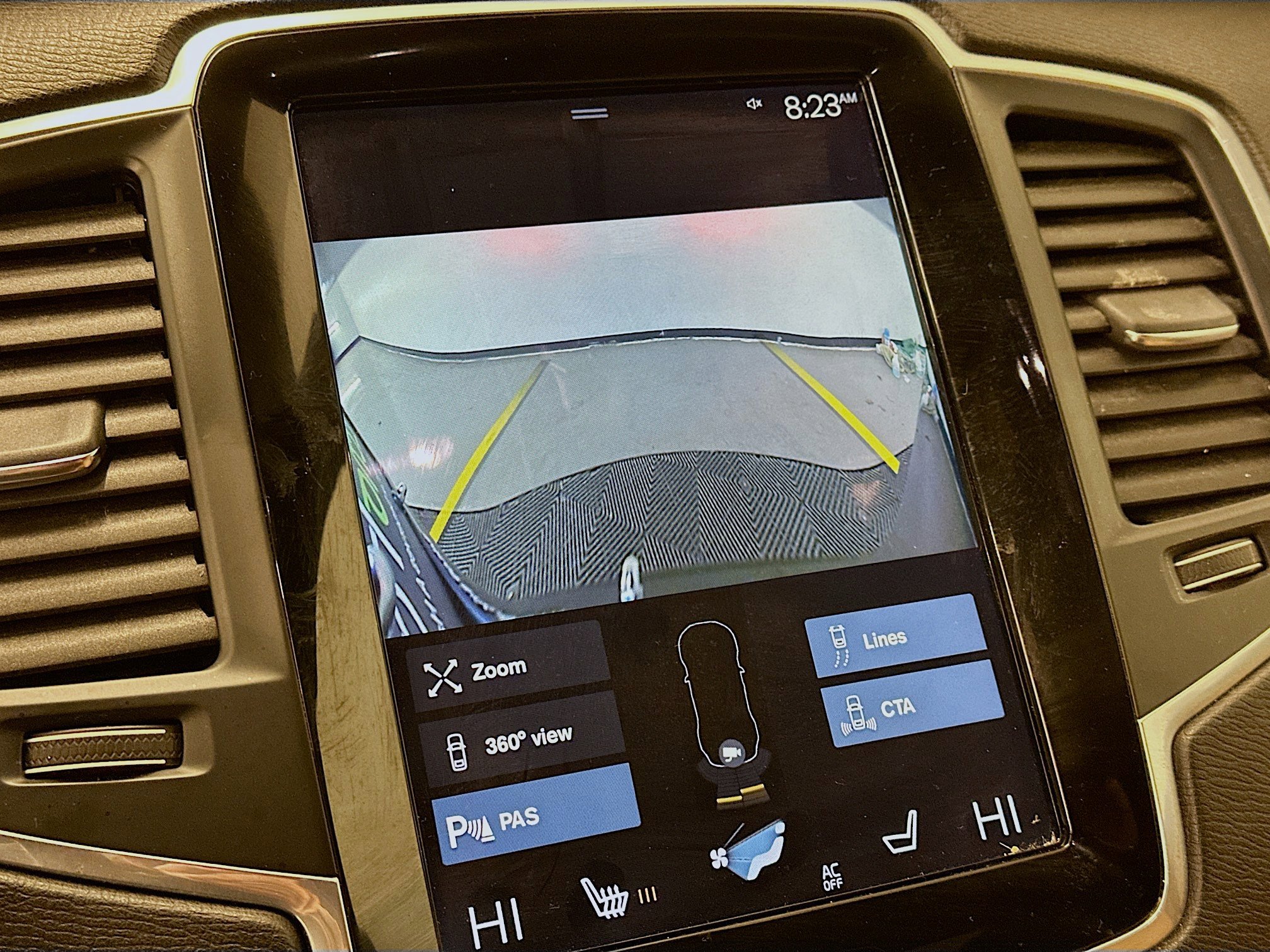 Used 2017 Volvo XC90 T6 Momentum w/ Vision Package image 23